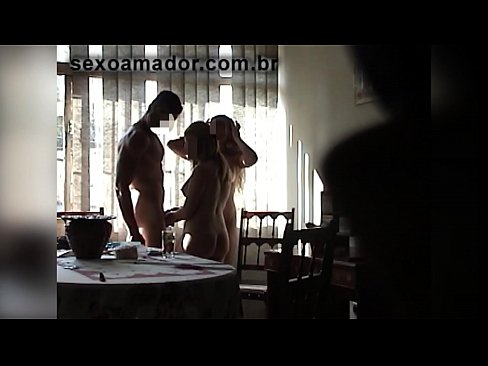 ❤️ Sexveninder inviterer en kæmpe mand og en trekant med ham ❤️ Just porno at da.special-grasser.ru ❌