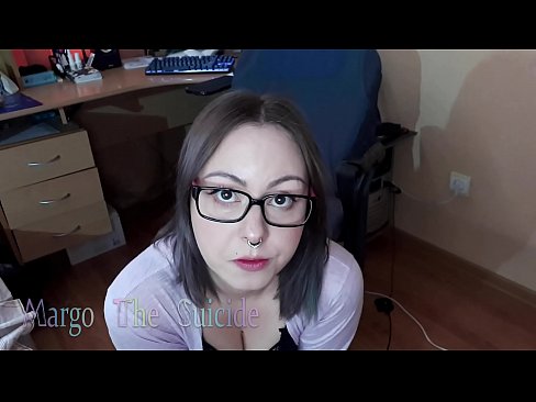 ❤️ Sexet pige med briller sutter Dildo dybt på kamera ❤️ Just porno at da.special-grasser.ru ❌
